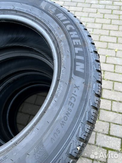 Michelin X-Ice Snow SUV 235/60 R18