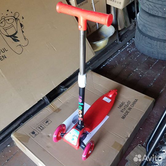 Самокат детский трехколесный новый