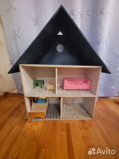 Домик кукольный