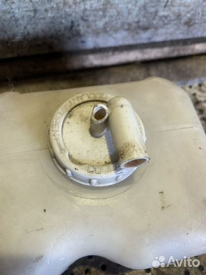 Бачок расширительный Mitsubishi Pajero 2