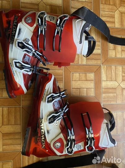 Горнолыжные ботинки