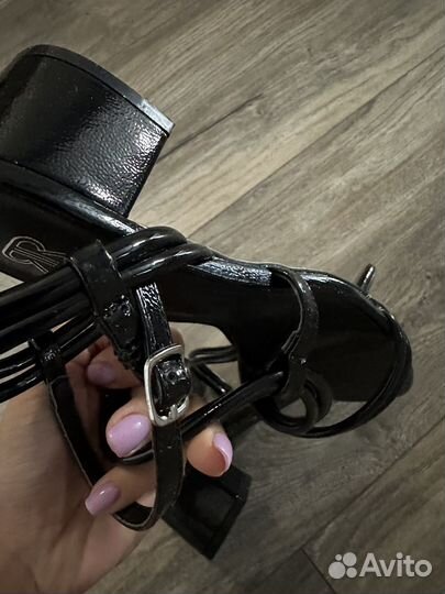 Босоножки женские 37 размер