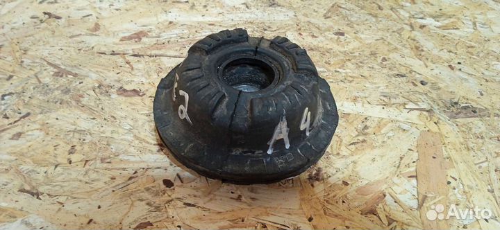 Опора амортизатора верхняя (чашка) Audi A4 B7 2008