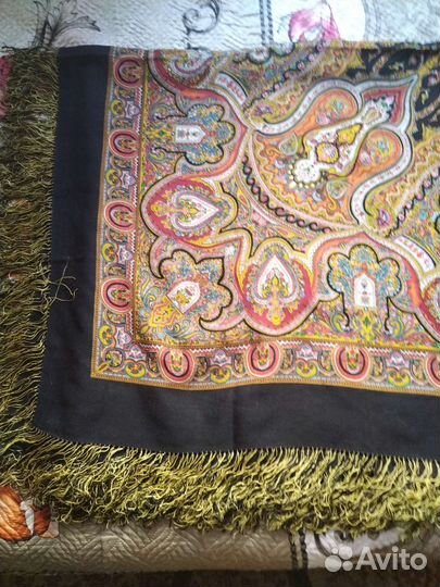 Павловопосадский шерстяной платок