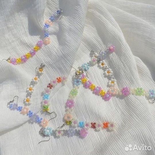 Плетем украшения из бисера на заказ