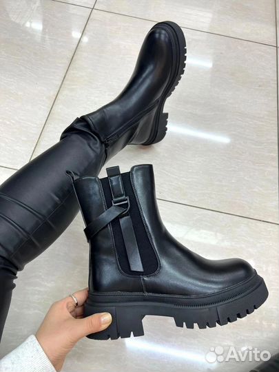 Новые чёрные ботинки 40,5 Челси весна женские