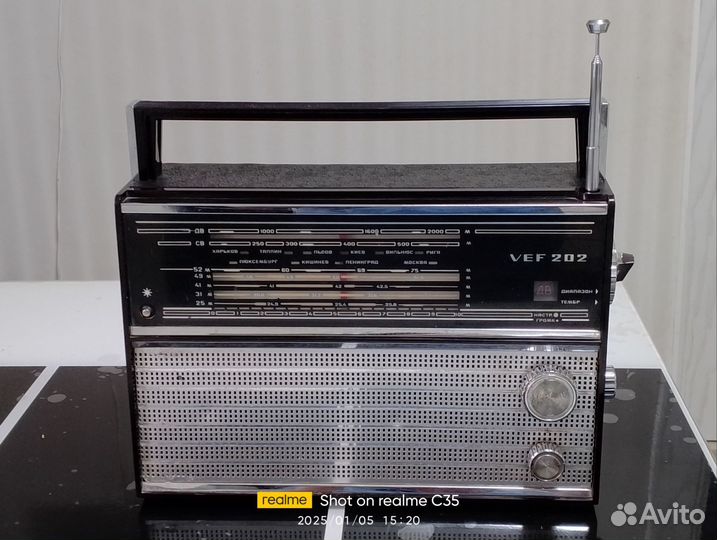 Радиоприемники СССР вэф-202 и Океан-214