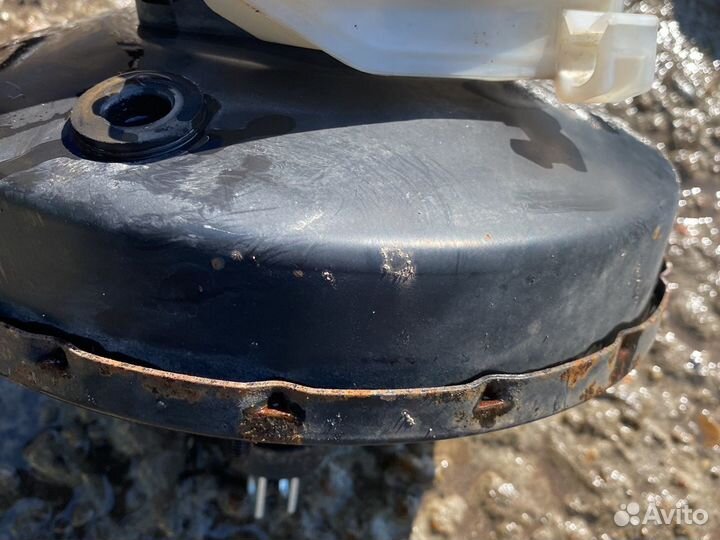 Форд фиеста вакумник с главным