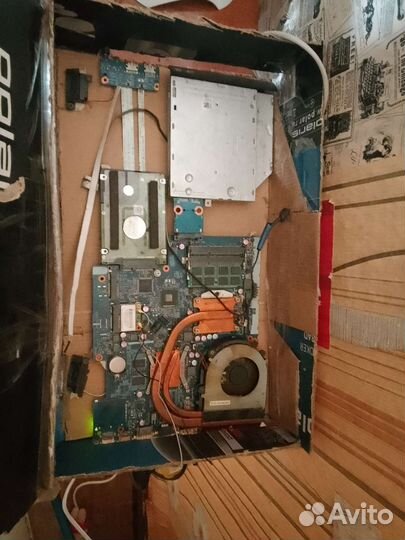 Рабочий ноутбук на запчасти