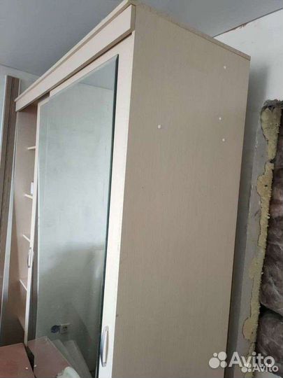 Шкаф. Люстра потолочная подвесная бу