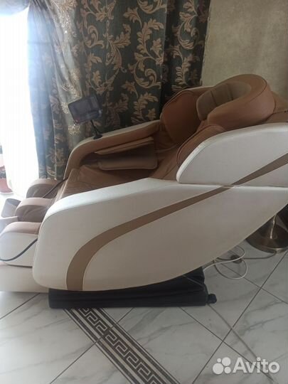 Массажное кресло