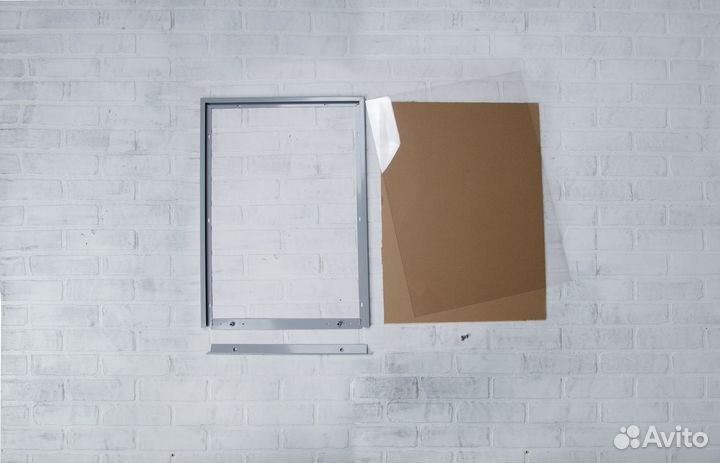 Изготовление рекламных стендов для лифта