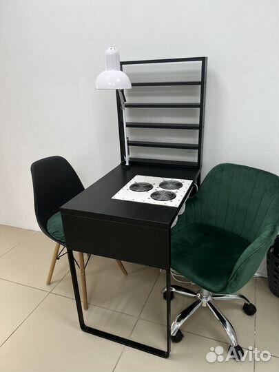 Стол для маникюра с вытяжкой
