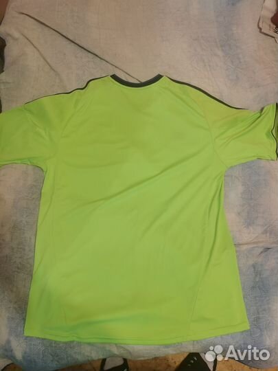 Футбольная форма челси и Барселона