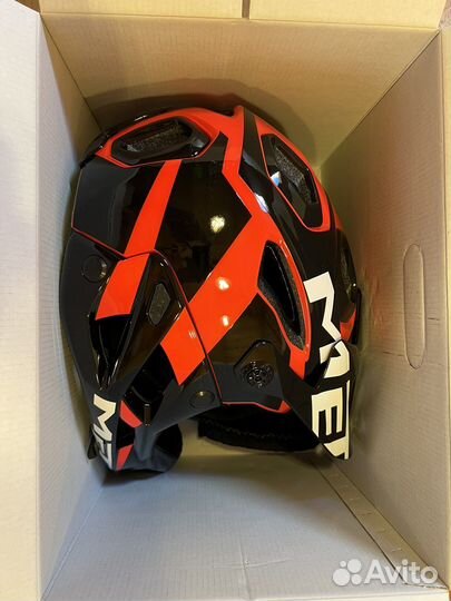 Шлем MET Parachute