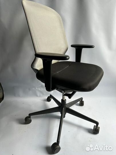 Компьютерное кресло Vitra б/у