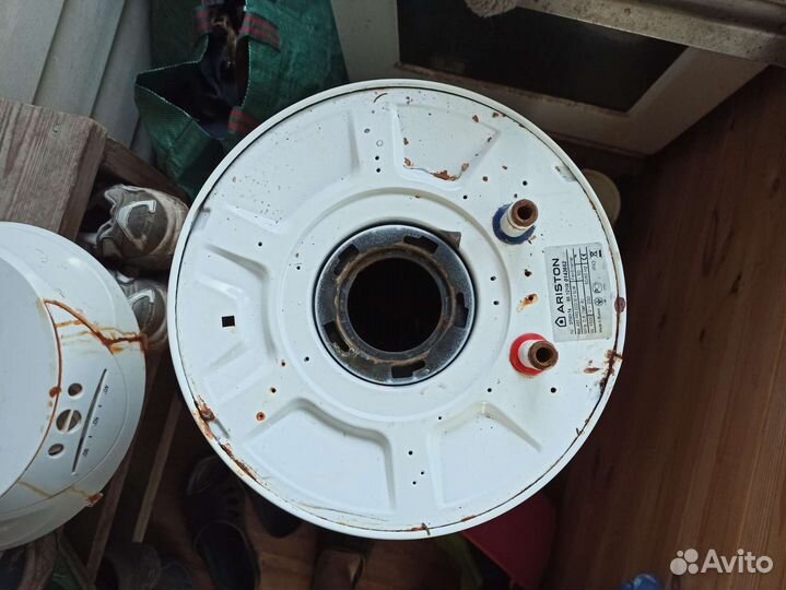 Водонагреватель Ariston abs pro
