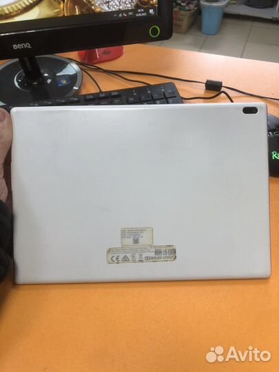 Планшет Lenovo TB X304L