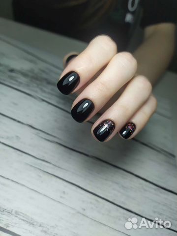 Маникюр/педикюр