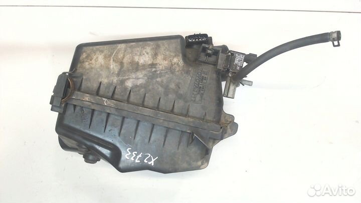 Корпус воздушного фильтра Toyota Corolla Verso, 20