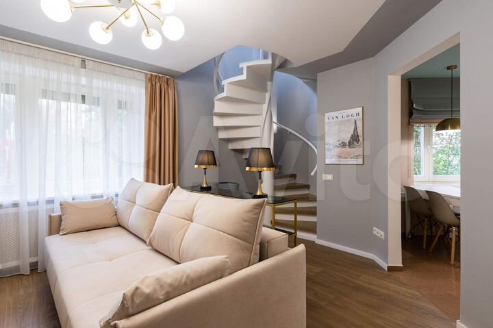 3-к. квартира, 70,5 м², 2/2 эт.