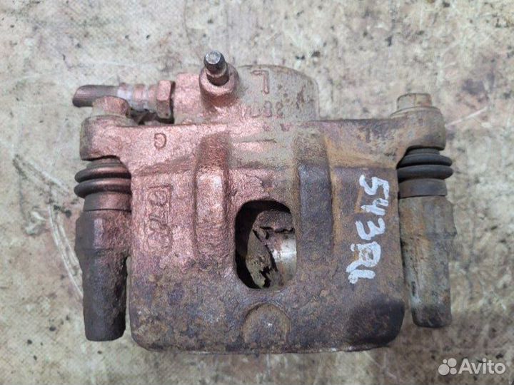 Суппорт задний левый Mitsubishi Outlander CU2W