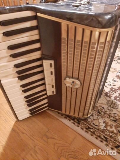 Аккордеон weltmeister 3 4