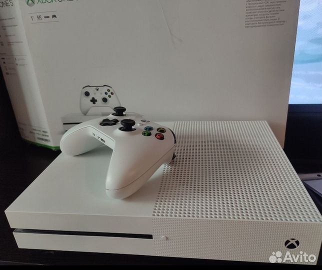 Microsoft Xbox One S 1Tb