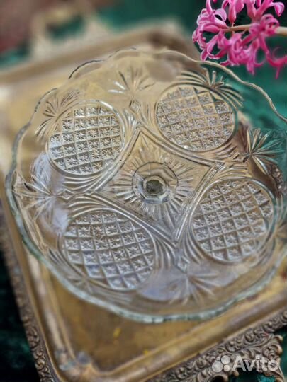 Ваза на ножке Ананас