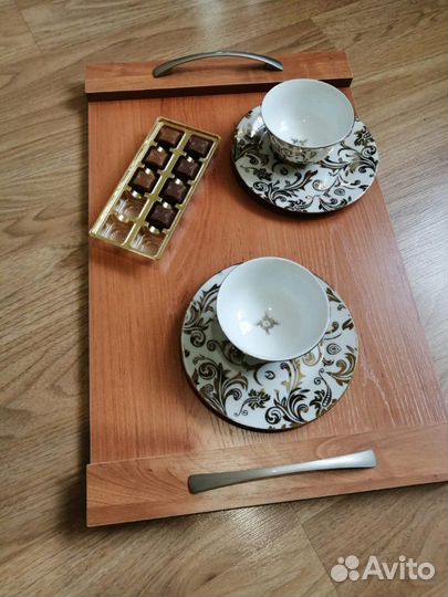 Поднос, разнос