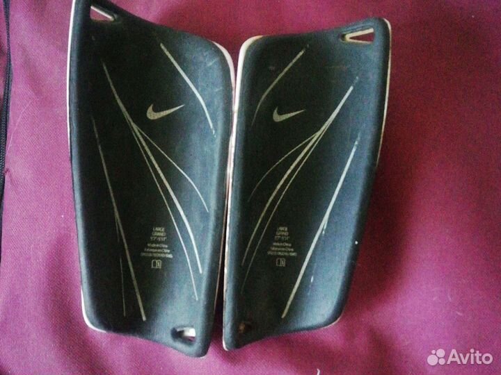 Щитки футбольные детские