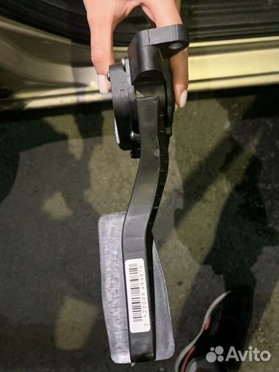 Педаль Е-газ приора