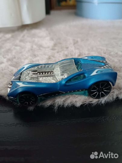 Машинки Hotwheels