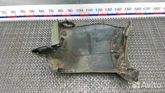 Клык бампера задний левый mitsubishi pajero 4 (2DN