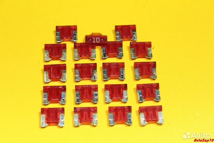 Lexus RX450h Предохранитель 10 А