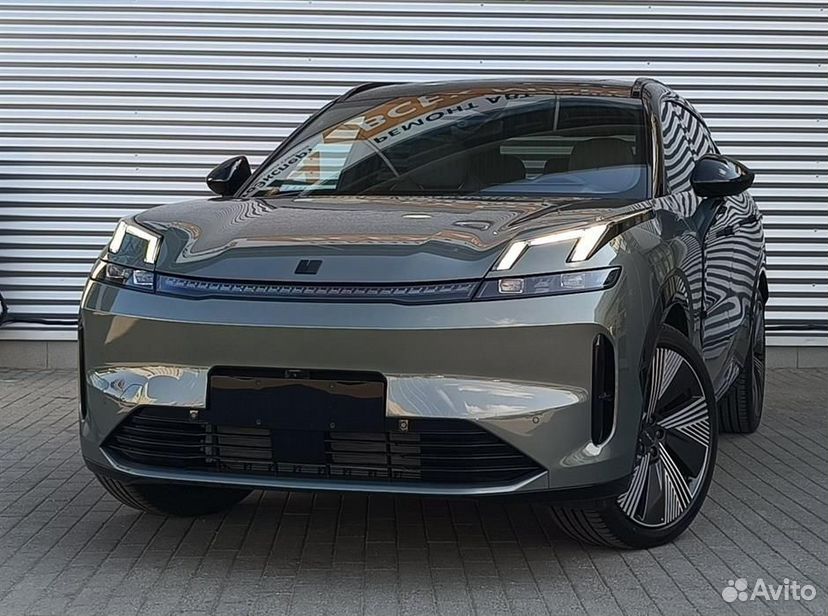 Lynk & Co 08 1.5 AT, 2023