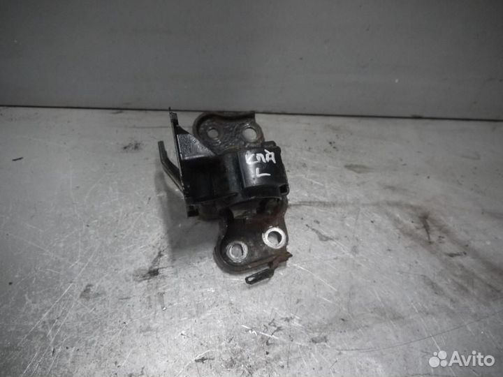 Опора кпп левая Toyota Auris (2006-2012) E15