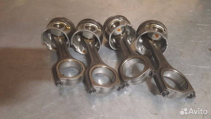 Поршень шатун Ford Fiesta 5 2006