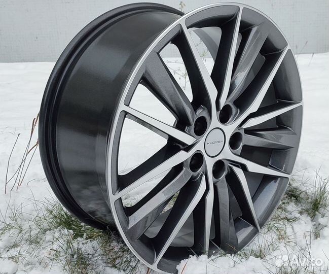 Диски R18 Toyota Camry 8х18 5x114,3 ET 50 D60,1