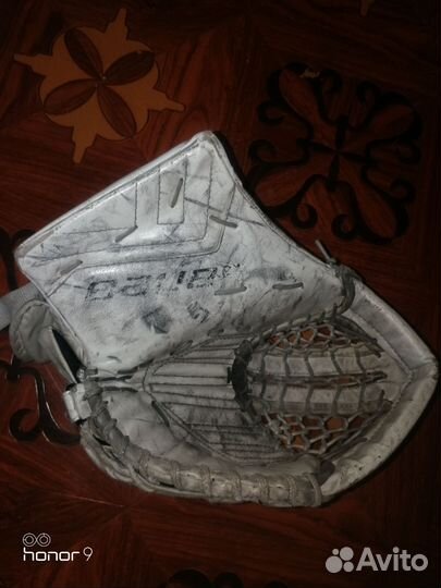 Вратарская хоккейная форма