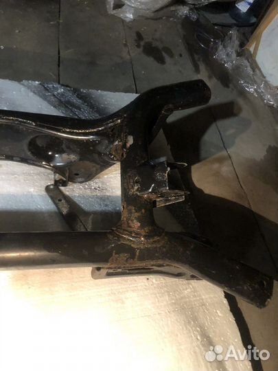 Задний подрамник mitsubishi lancer 10