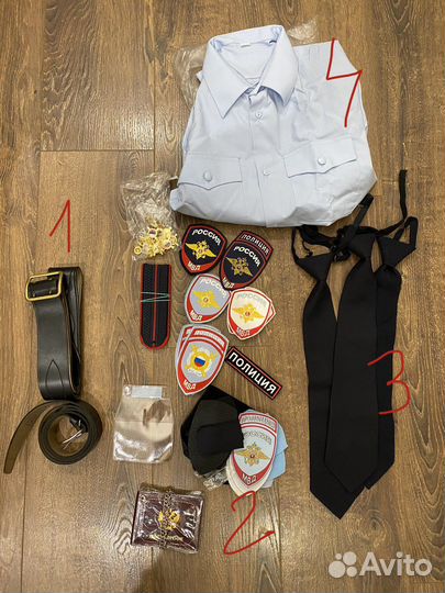 Ремень/шифроны/галстук/рубашка сотрудников полиции