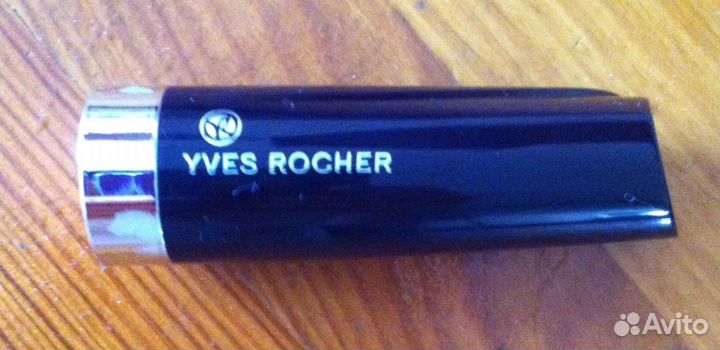 Продам помаду-крем Ив Роше