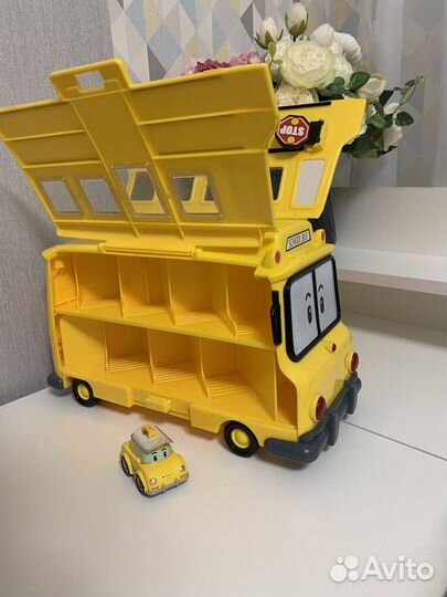 Робокар поли