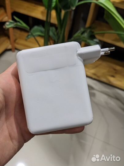 Новый, ориг адаптер type-c Apple на 140 watt
