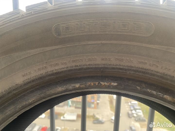 Dunlop Winter Maxx WM01 215/65 R16 98T