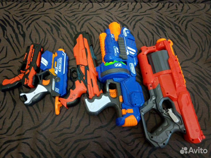 Игрушечные пистолеты