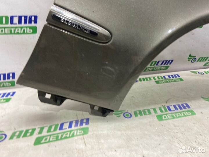 Крыло переднее правое Mercedes Benz E-Class W211