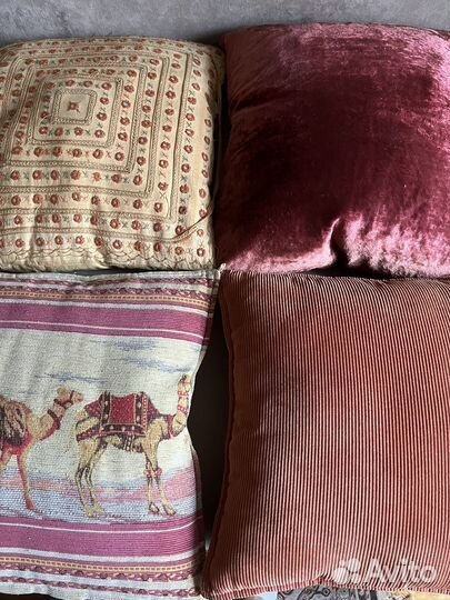 Подушка диванная