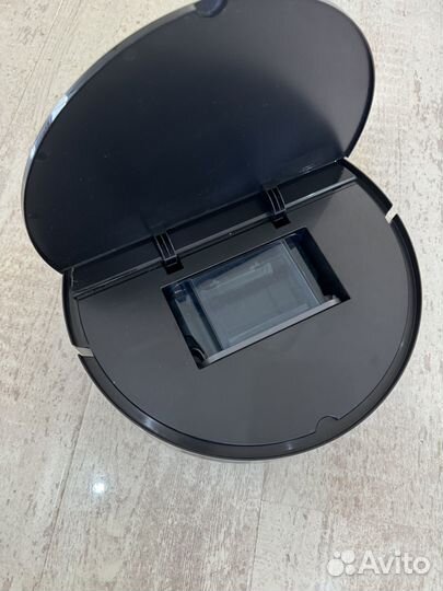 Робот пылесос